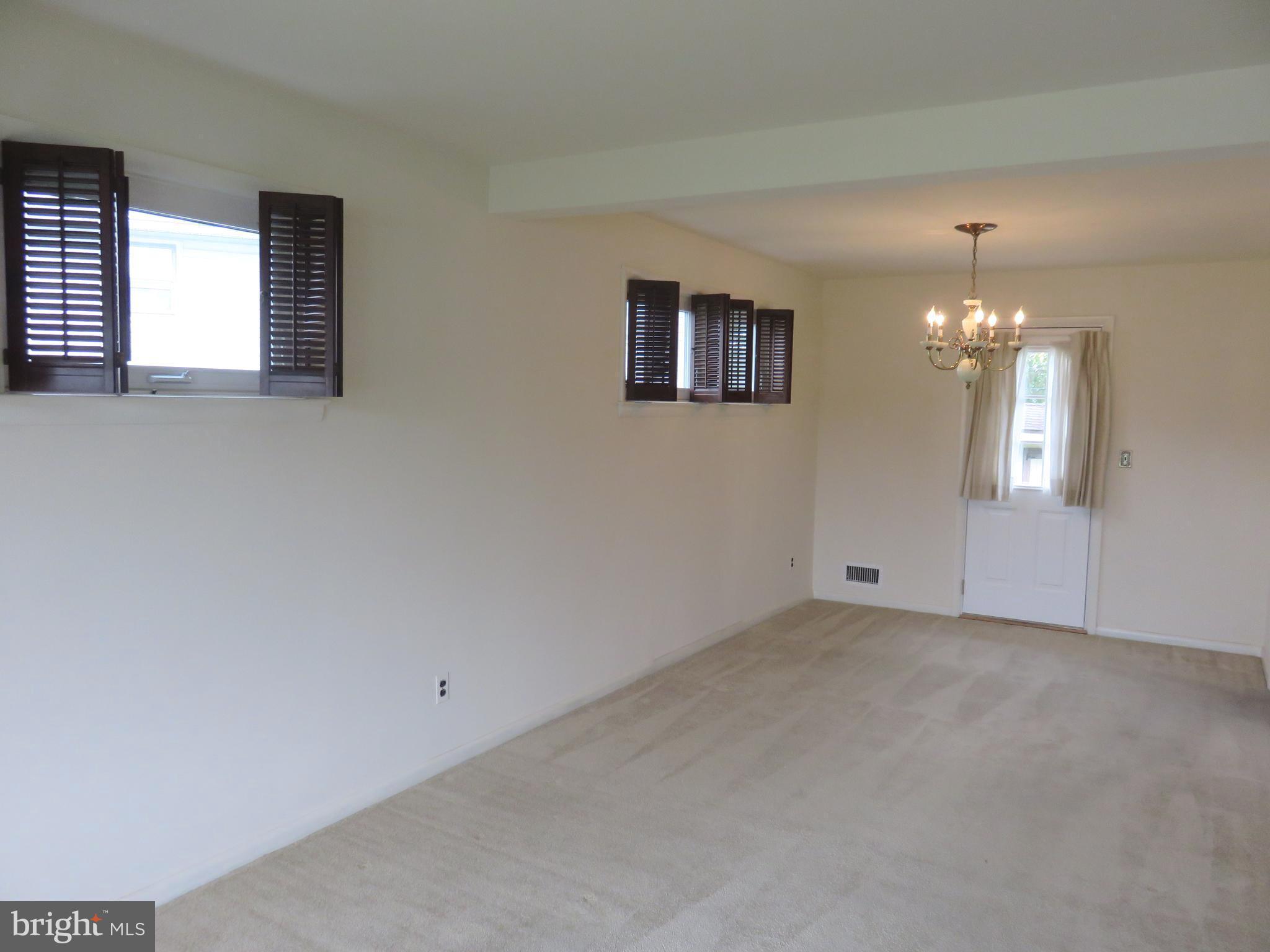 2441 Lakewood Road Baltimore, MD 21234 - Photo 8 of 21 DINING ROOM TO SERVE YOUR GUESTS