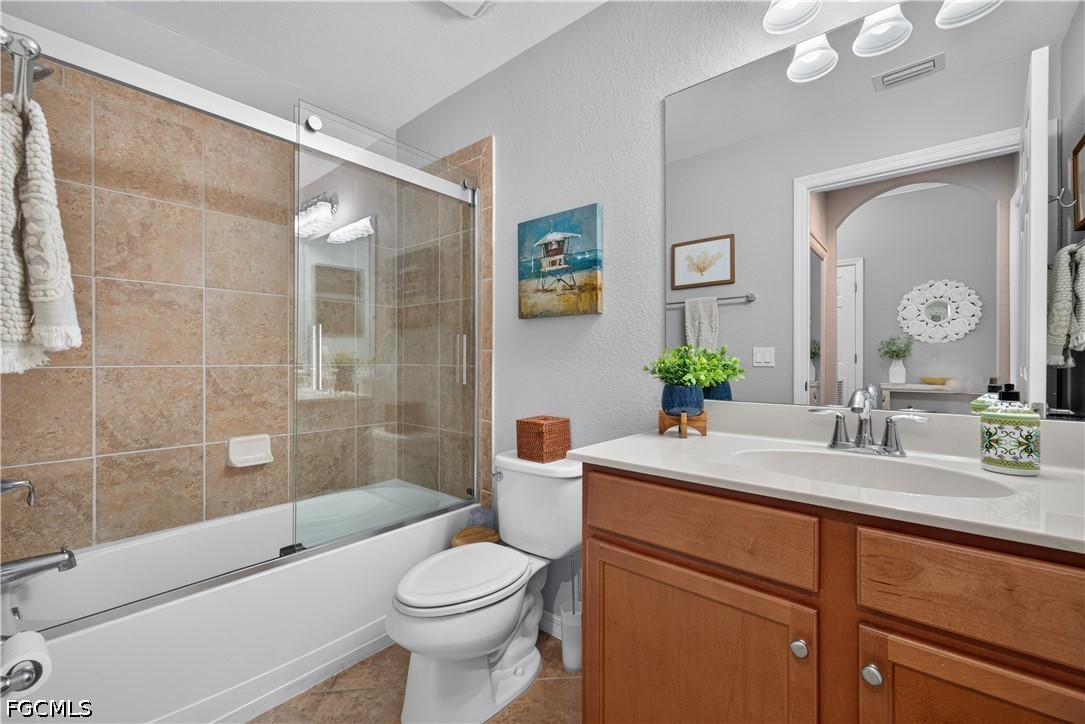 9727 Acqua Court, Unit 433 Naples, FL 34113 - Photo 19 of 43 Gallery Image 19