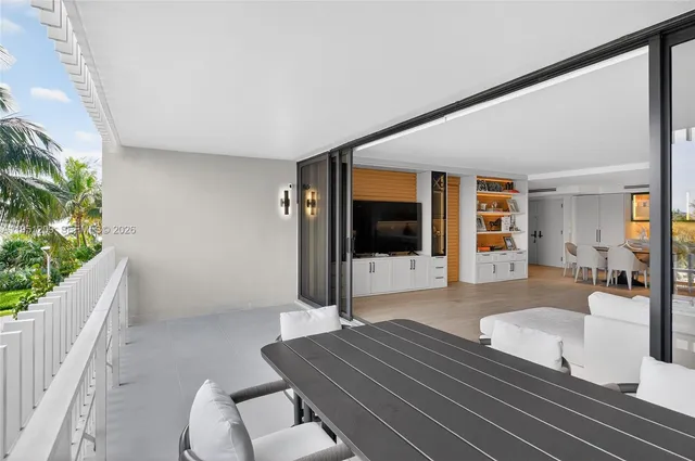 $1,995,000 | 1 Grove Isle Drive, Unit A303, Miami, FL 33133