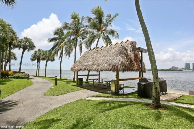 $1,995,000 | 1 Grove Isle Drive, Unit A303, Miami, FL 33133