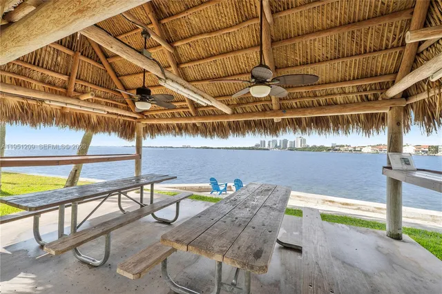 $1,995,000 | 1 Grove Isle Drive, Unit A303, Miami, FL 33133