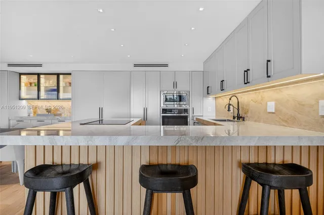 $1,995,000 | 1 Grove Isle Drive, Unit A303, Miami, FL 33133