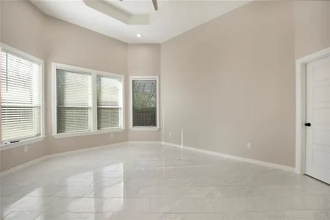 $615,000 | 702 Linkcrest Drive, Duncanville, TX 75137