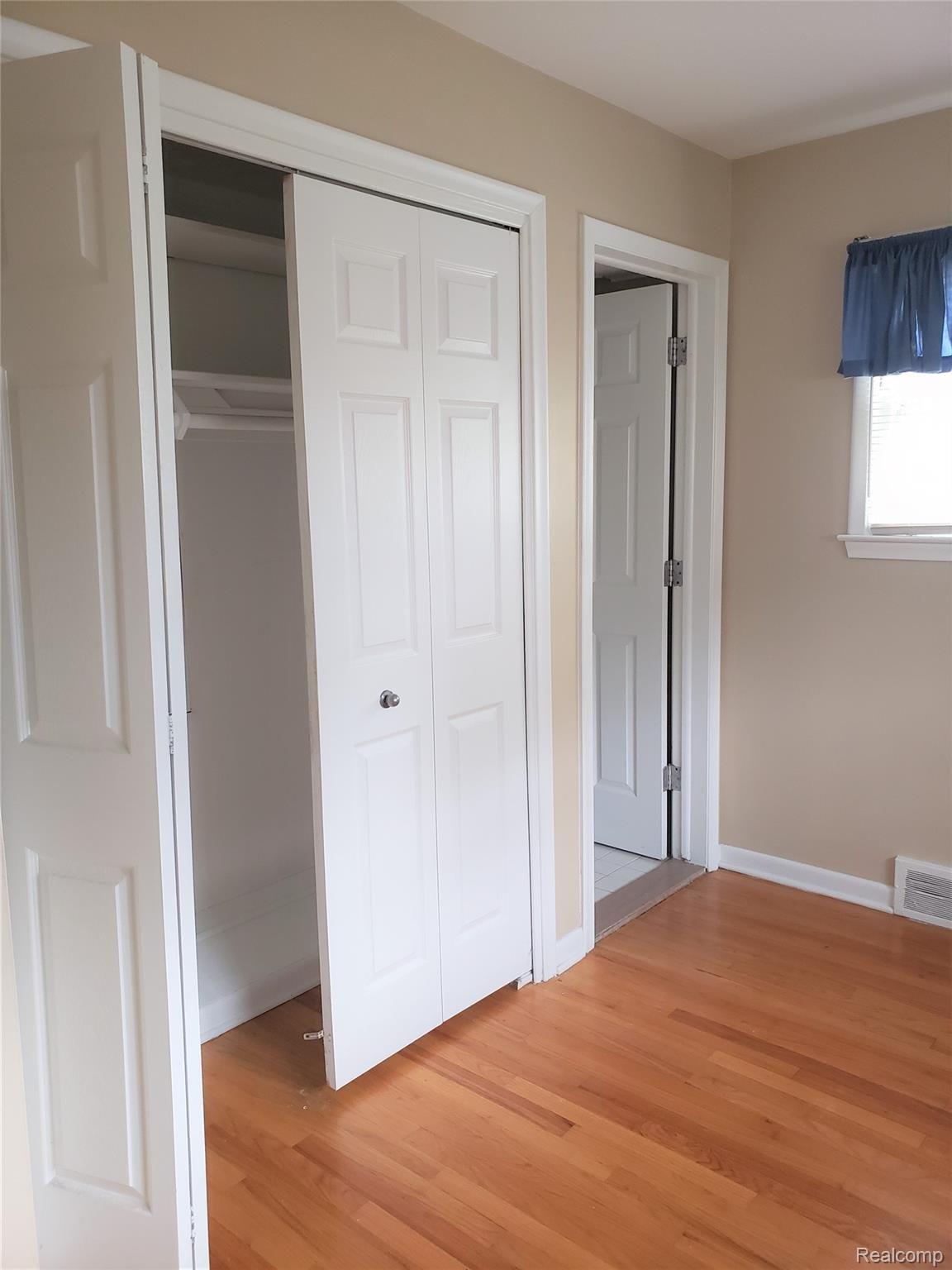 28411 Ridgebrook Road Farmington, MI 48334 - Photo 14 of 35 BR.jpg