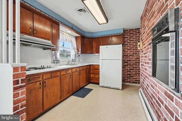 $259,000 | 1131 Apple Drive, Mechanicsburg, PA 17055