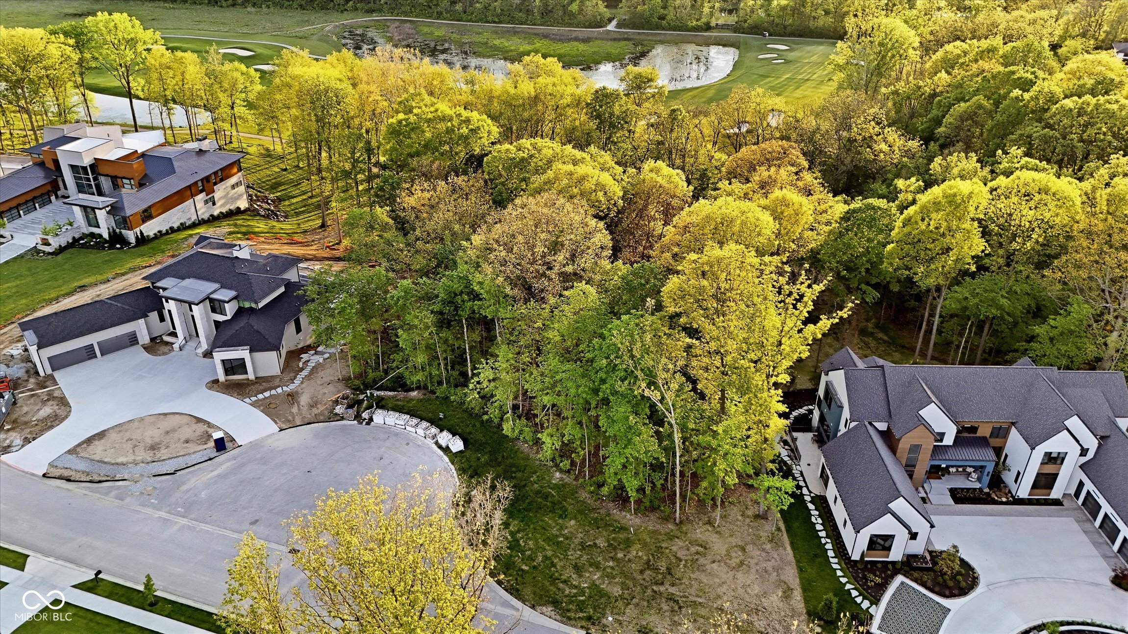 4330 Elmscott Ridge Zionsville, IN 46077 - Photo 3 of 15