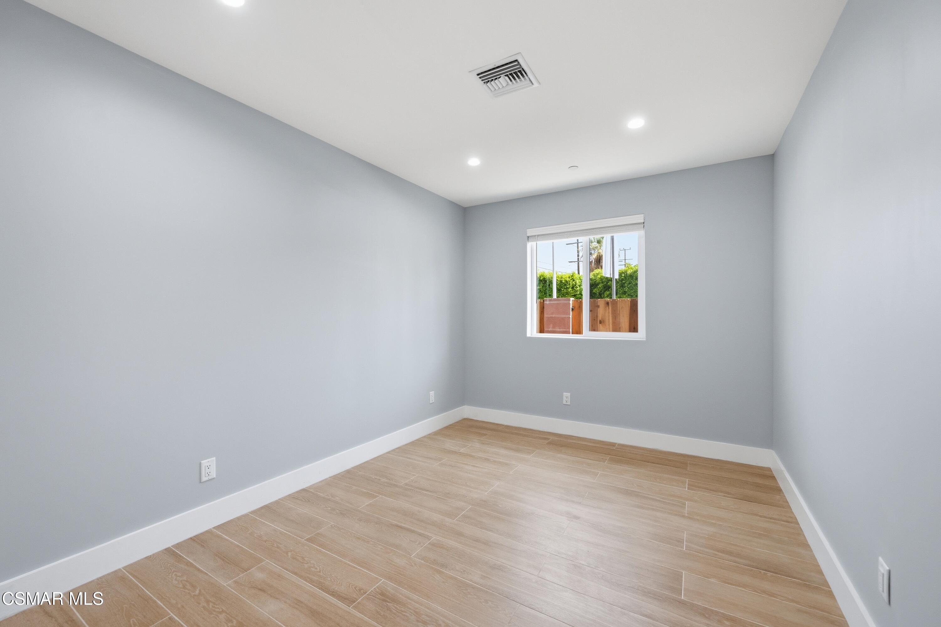 13100 Filmore Street Pacoima, CA 91331 - Photo 10 of 15 CS1_7583