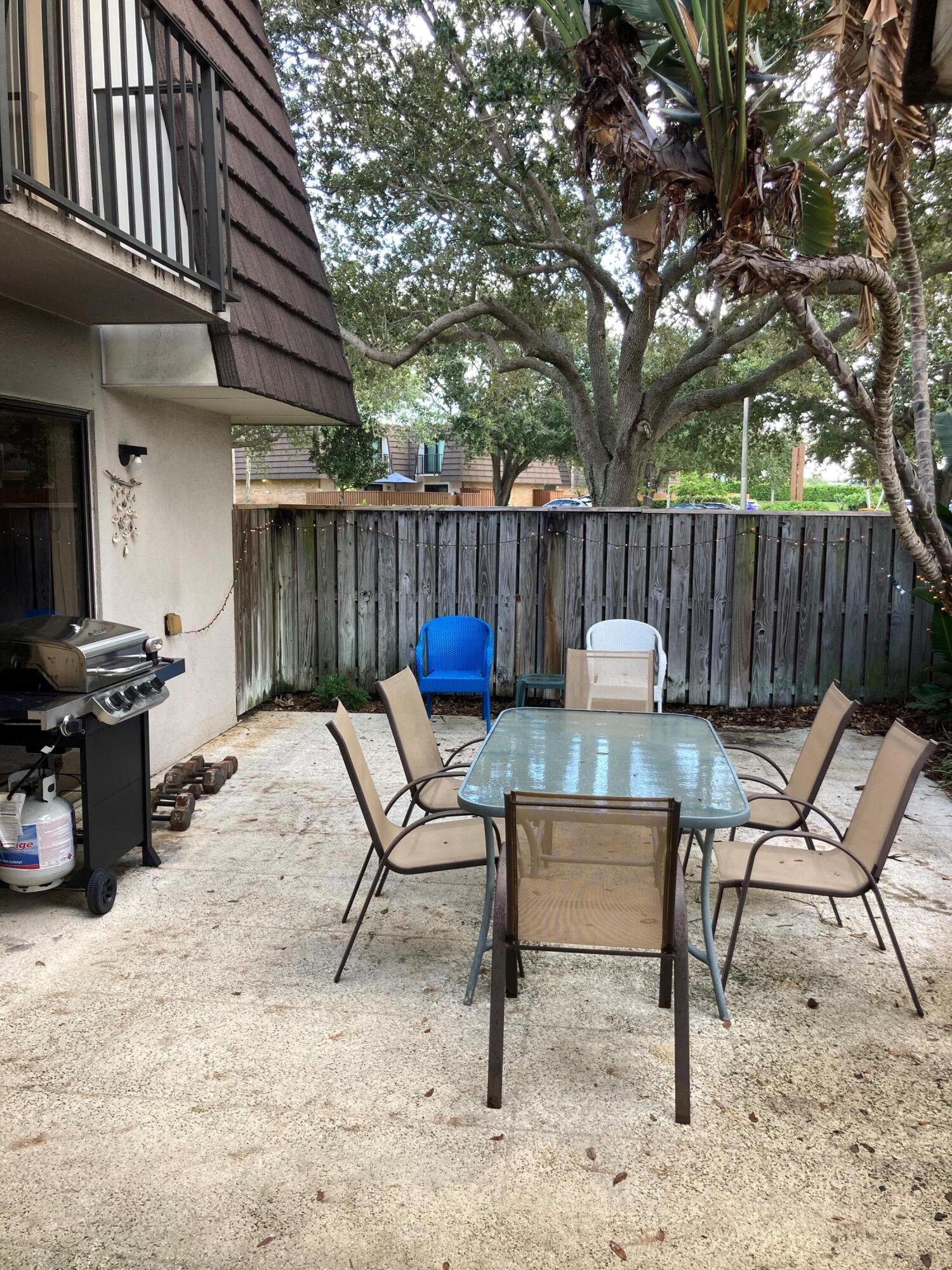 1525 15th Court Jupiter, FL 33477 - Photo 9 of 11 1525 15th ct patio 10.13,22