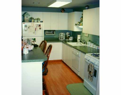 1807 Kenzie Road Pittsburgh, PA 15205 - Photo 4 of 8 Gallery Image 4