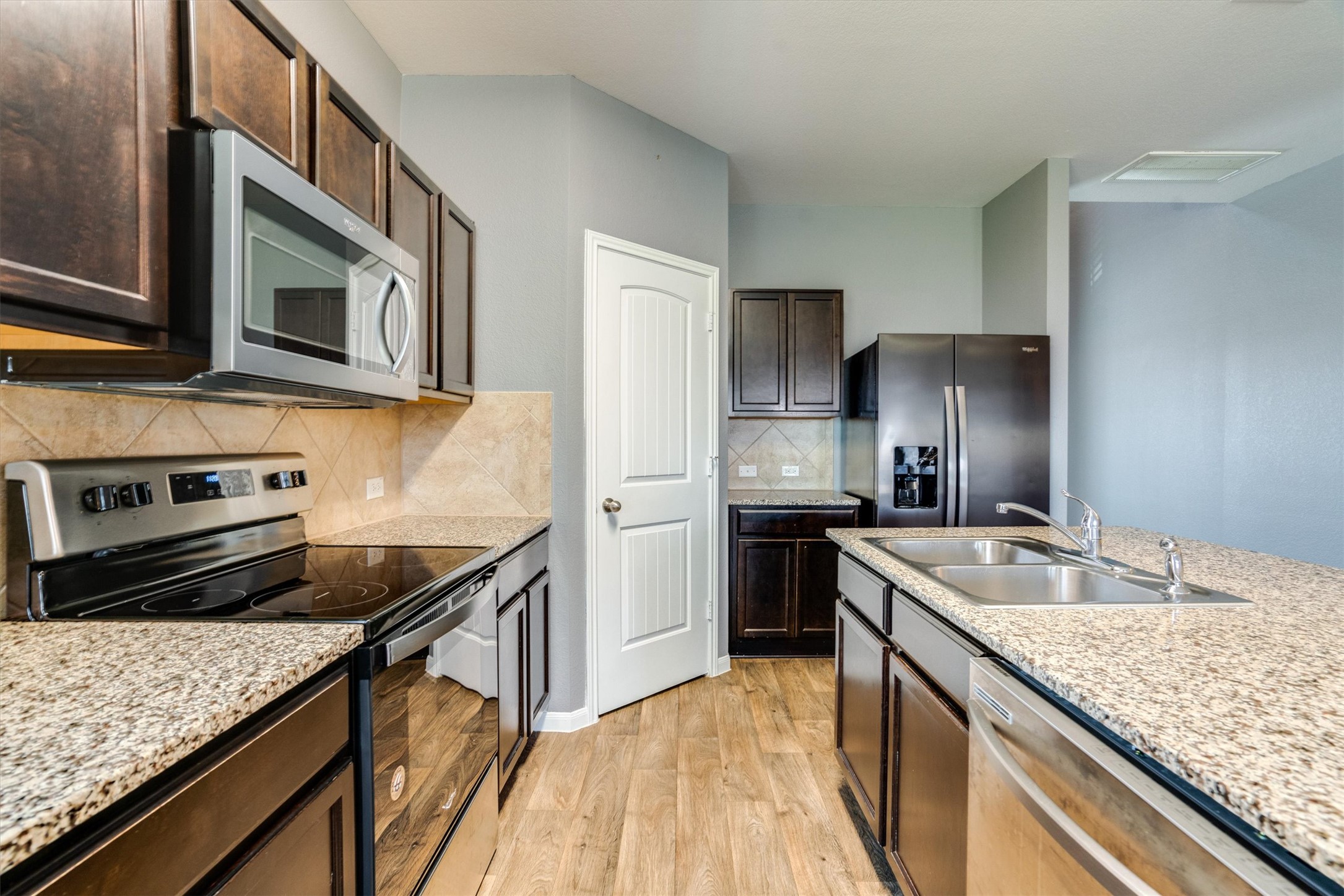 15128 Shell Bark Cove Austin, TX 78724 - Photo 9 of 25