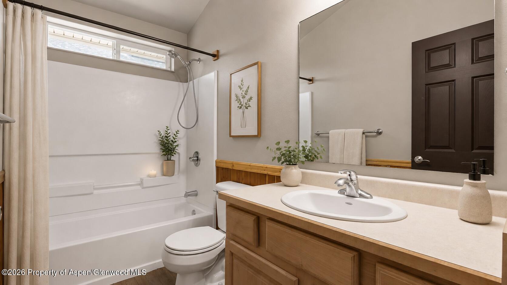 344 Columbine Drive Rifle, CO 81650 - Photo 25 of 33 Staged Bathroom