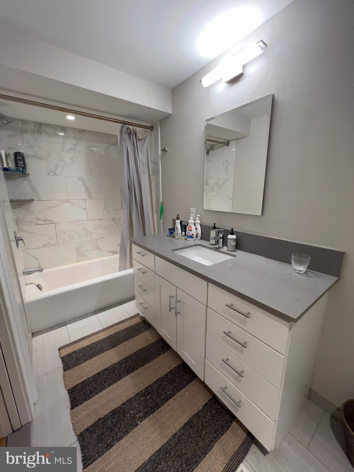 2126 Locust Street, Unit 1R Philadelphia, PA 19103 - Photo 40 of 65