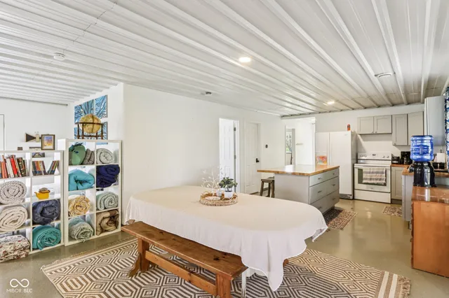 $649,900 | 26735 Six Points Road, Sheridan, IN 46069