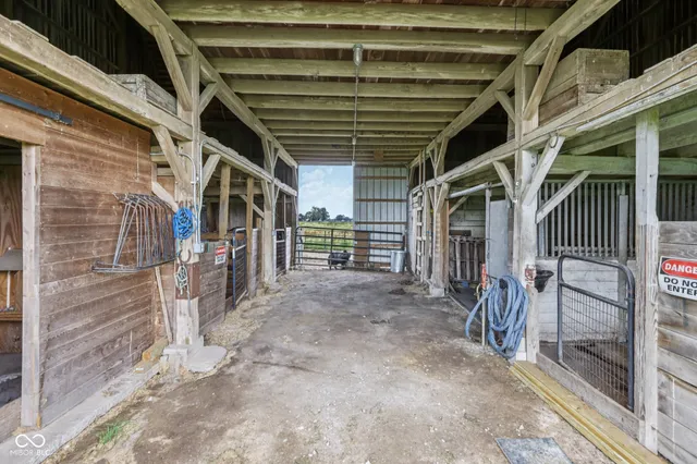 $649,900 | 26735 Six Points Road, Sheridan, IN 46069