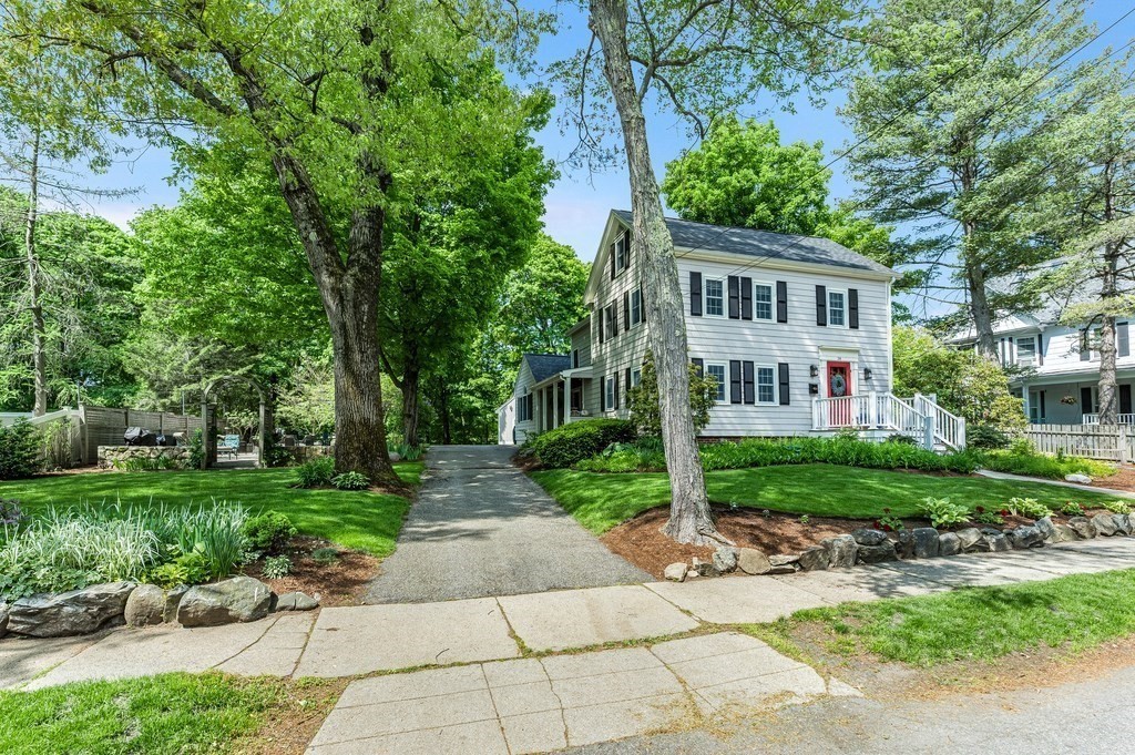 38 Berkeley Street Reading, MA 01867 - Photo 3 of 42