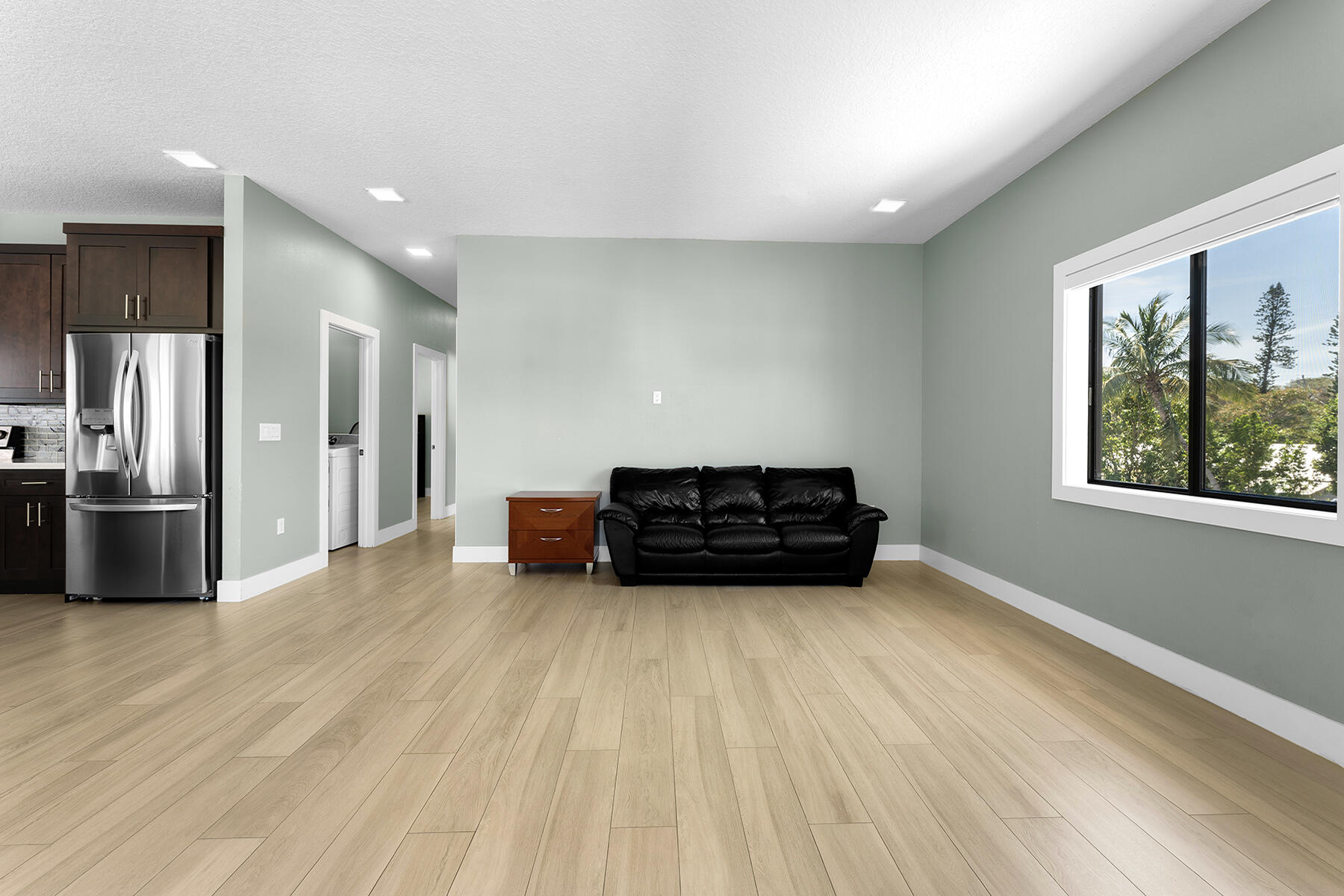 19 North End Road Key Largo, FL 33037 - Photo 25 of 37 Living area