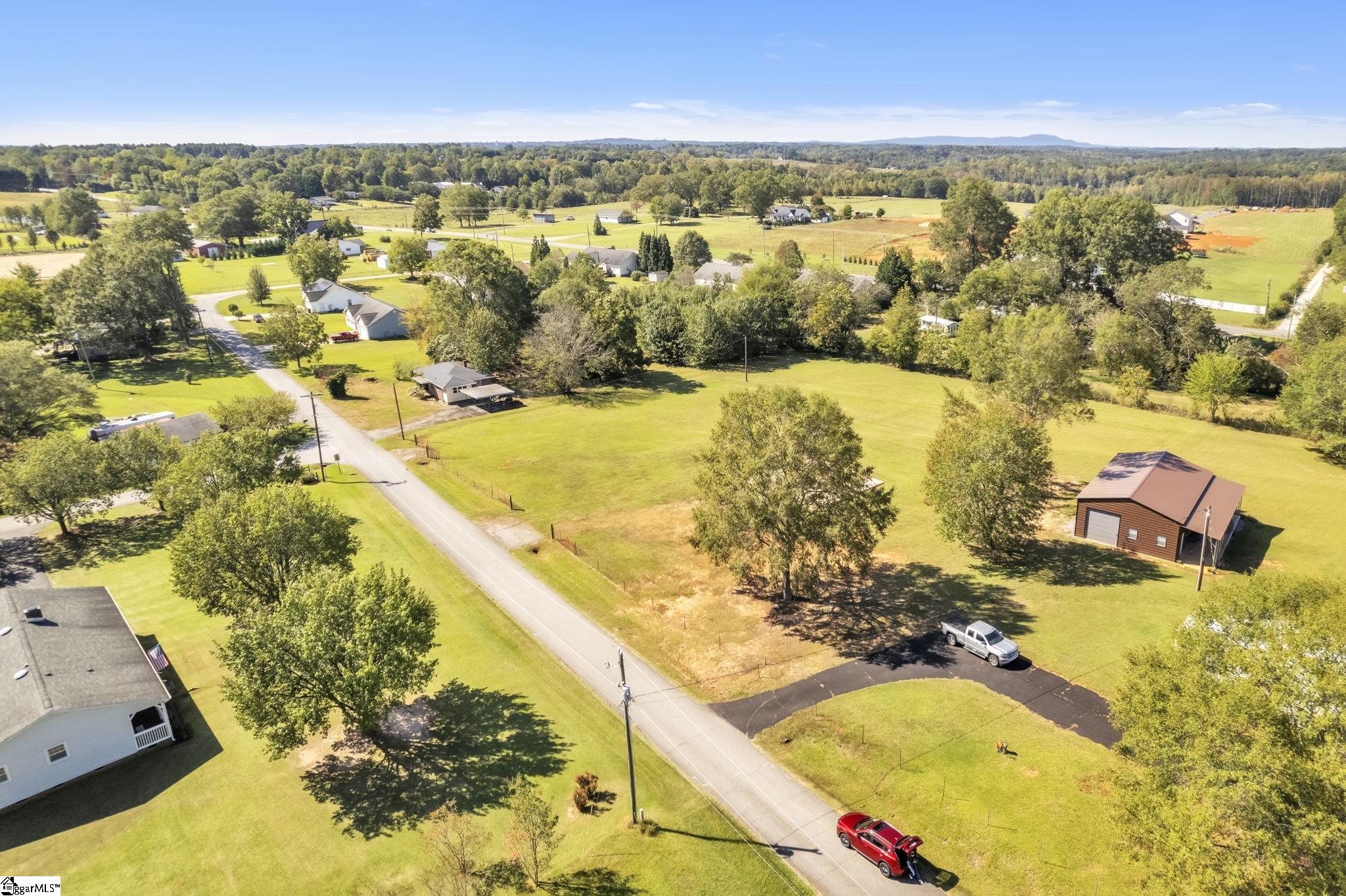 288 Jackson Road Inman, SC 29349 - Photo 3 of 12