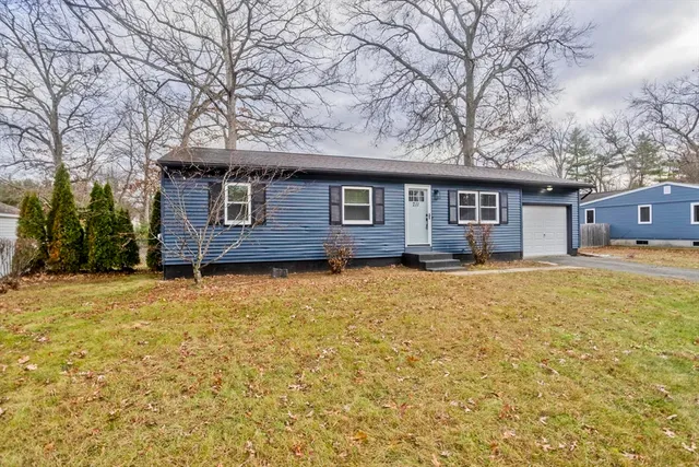 $319,900 | 211 Glenoak Drive, Springfield, MA 01129