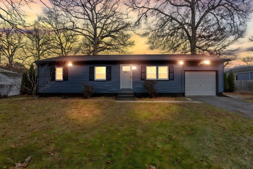 211 Glenoak Drive Springfield, MA 01129 - Photo 7 of 27