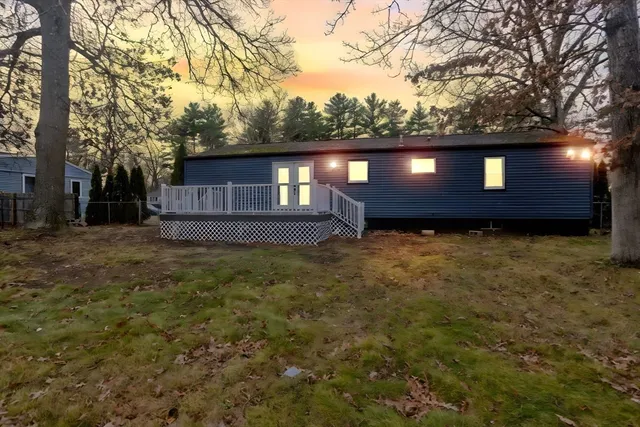 $319,900 | 211 Glenoak Drive, Springfield, MA 01129