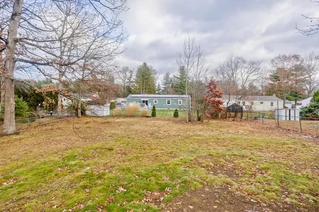 $319,900 | 211 Glenoak Drive, Springfield, MA 01129