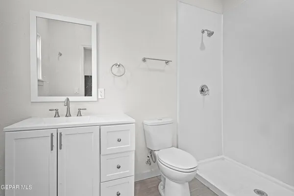 $800 | 511 East Nevada Avenue, Unit E, El Paso, TX 79902