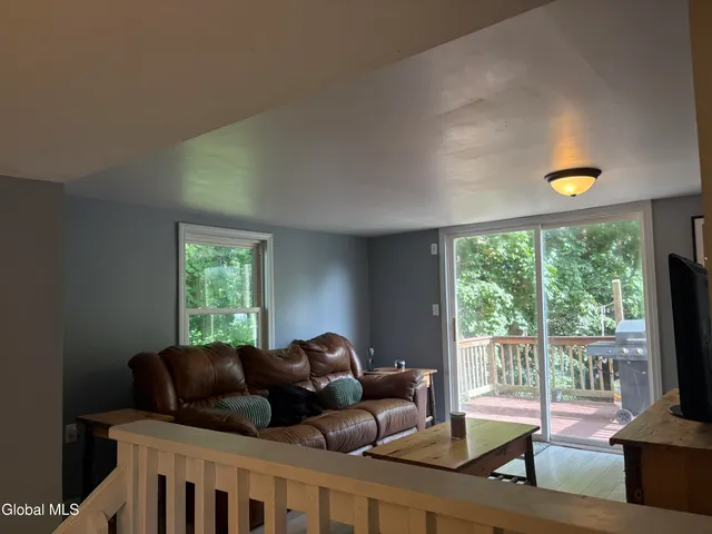 $150,000 | 62 3rd Avenue, Gloversville, NY 12078