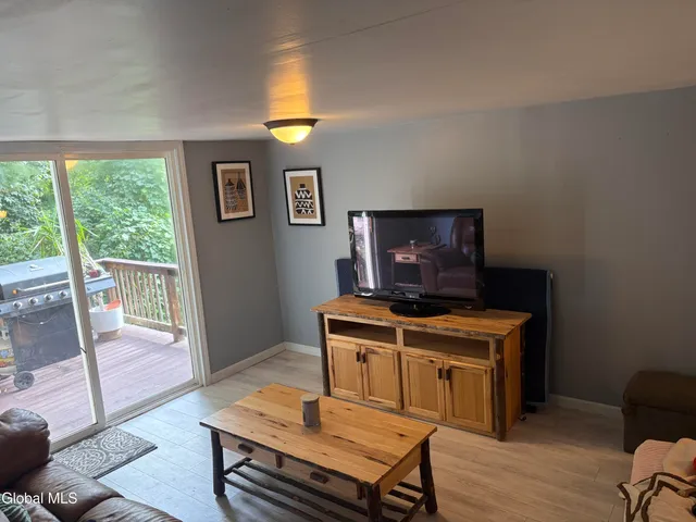 $150,000 | 62 3rd Avenue, Gloversville, NY 12078