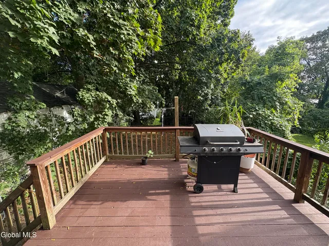 $150,000 | 62 3rd Avenue, Gloversville, NY 12078