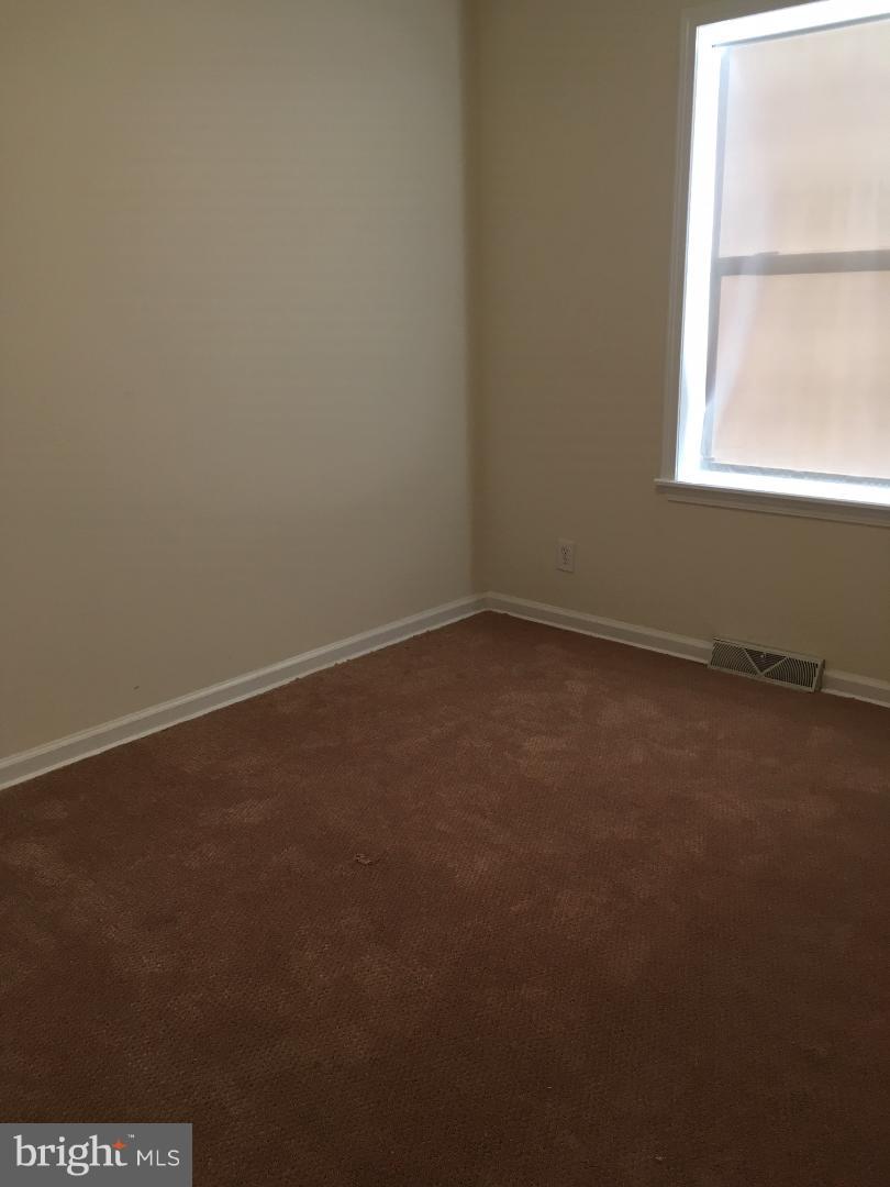 940 Rosa Avenue Croydon, PA 19021 - Photo 19 of 26 Bedroom 3