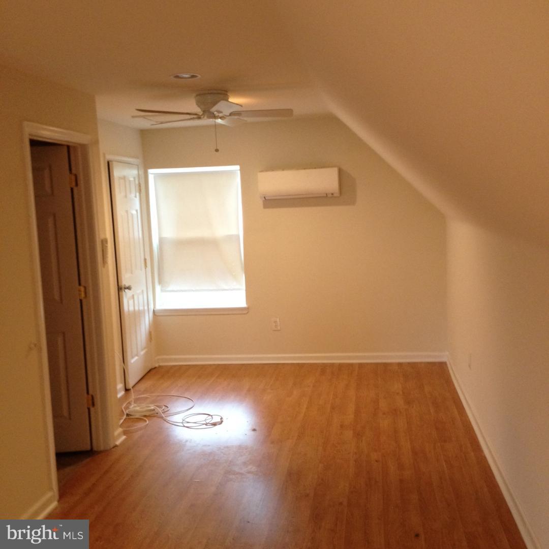 940 Rosa Avenue Croydon, PA 19021 - Photo 6 of 26 Master bedroom sitting area (could be 4th br)
