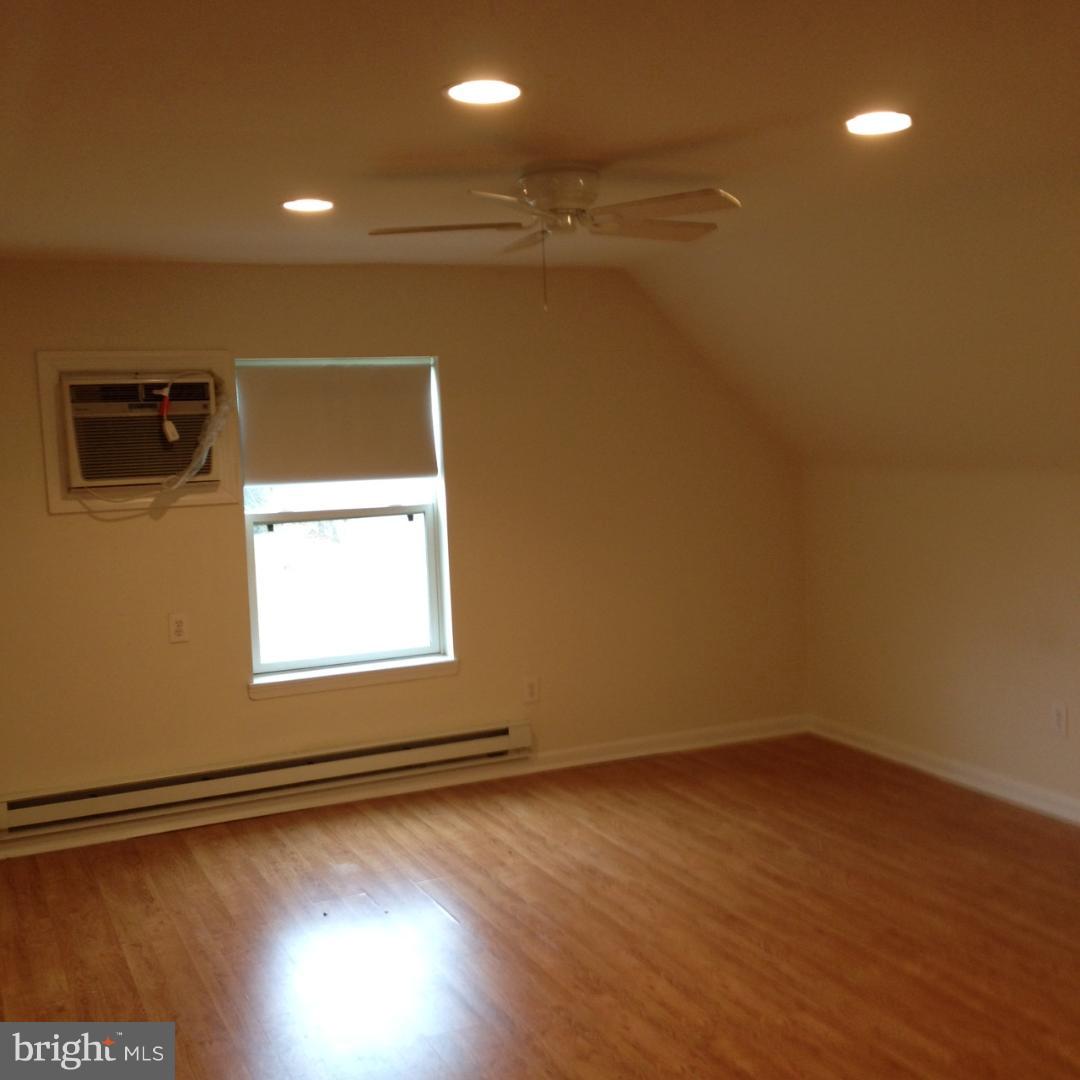 940 Rosa Avenue Croydon, PA 19021 - Photo 10 of 26 Master bedroom
