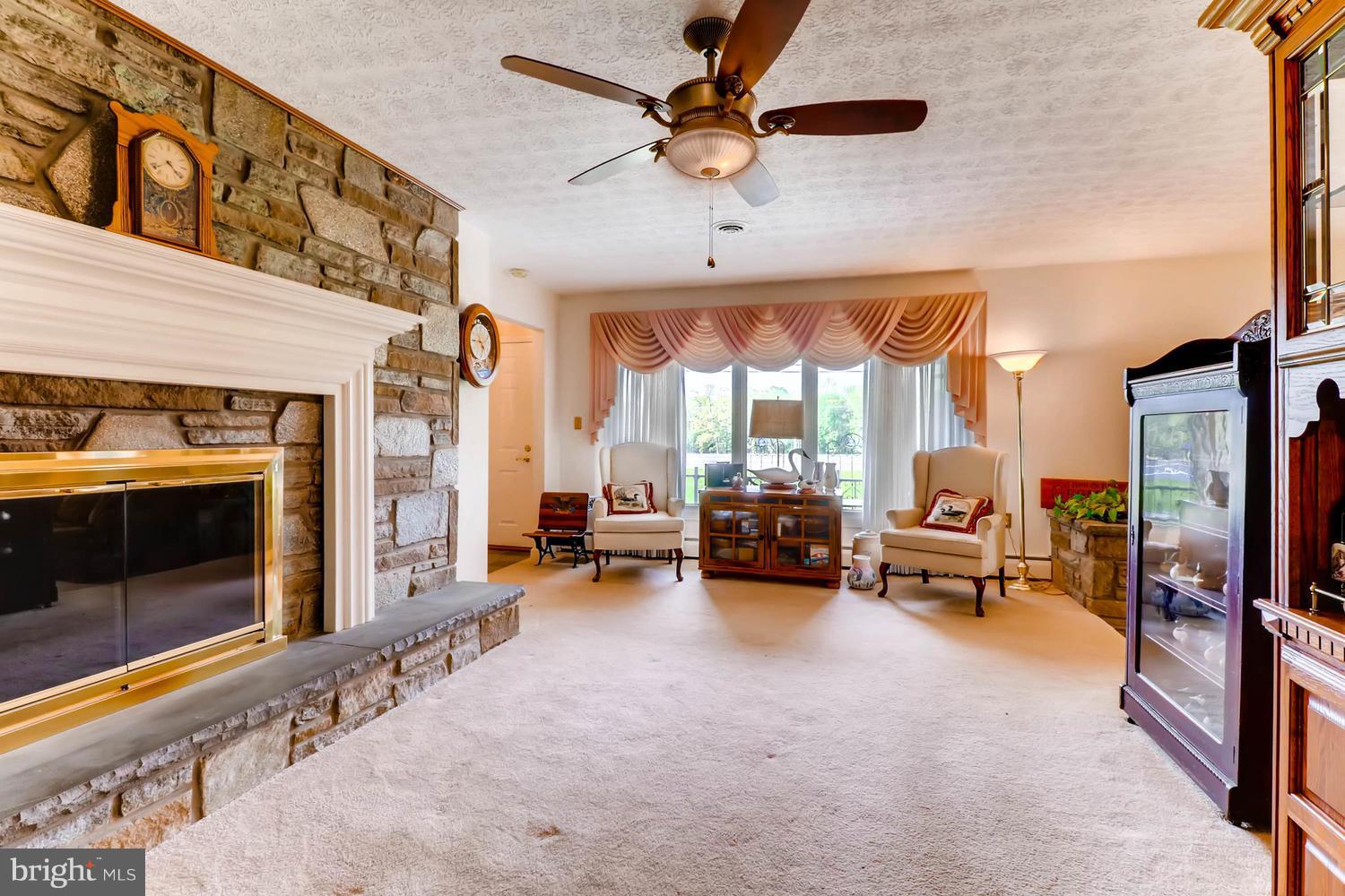 4307 Conowingo Road Darlington, MD 21034 - Photo 11 of 30 Living Room
