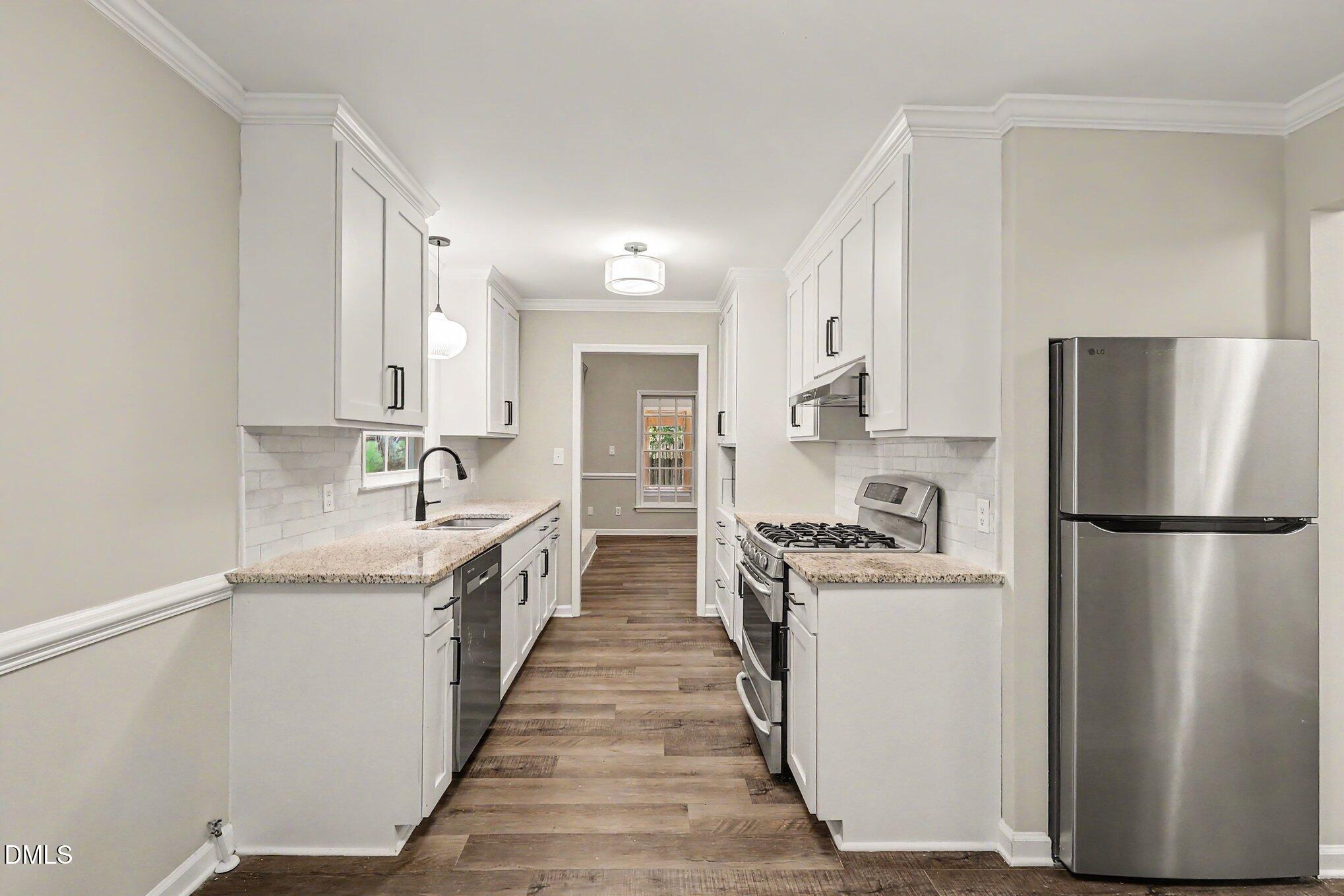 7004 Norwich Drive Raleigh, NC 27613 - Photo 13 of 42 007_433a6896_994