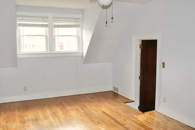 $2,800 | 647 New Scotland Avenue, Albany, NY 12208