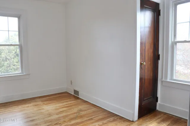 $2,800 | 647 New Scotland Avenue, Albany, NY 12208