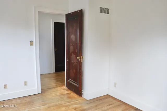 $2,800 | 647 New Scotland Avenue, Albany, NY 12208