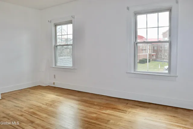 $2,800 | 647 New Scotland Avenue, Albany, NY 12208