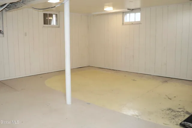 $2,800 | 647 New Scotland Avenue, Albany, NY 12208