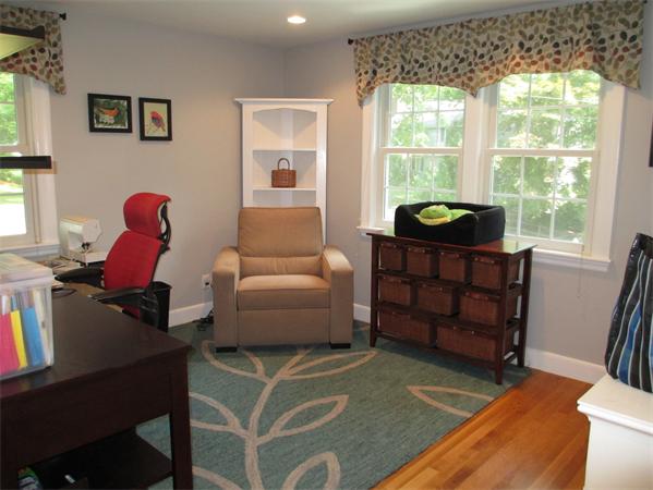 224 Lowell Road Wellesley, MA 02481 - Photo 15 of 25