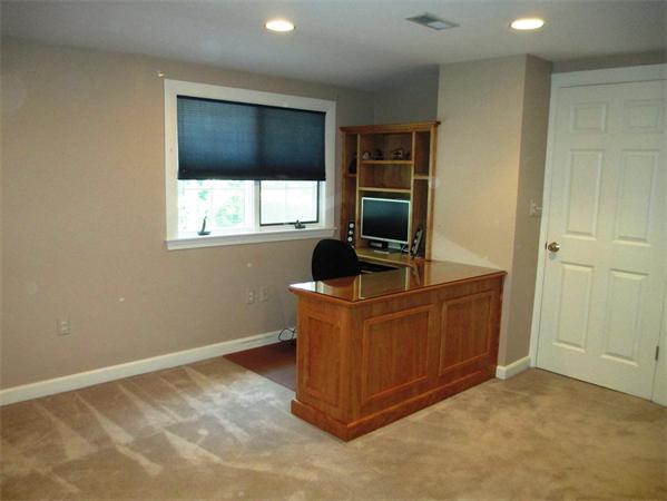 224 Lowell Road Wellesley, MA 02481 - Photo 19 of 25