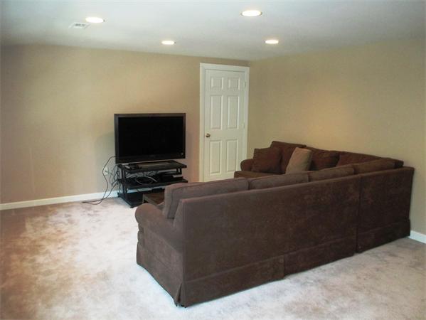 224 Lowell Road Wellesley, MA 02481 - Photo 20 of 25