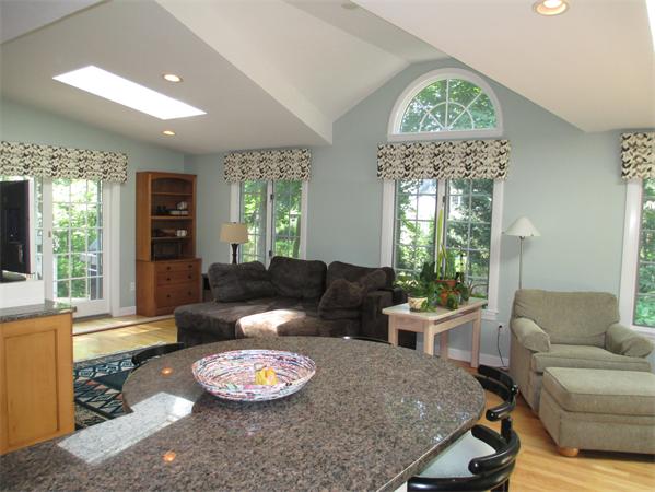 224 Lowell Road Wellesley, MA 02481 - Photo 2 of 25