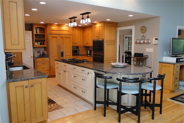 224 Lowell Road Wellesley, MA 02481 - Photo 7 of 25