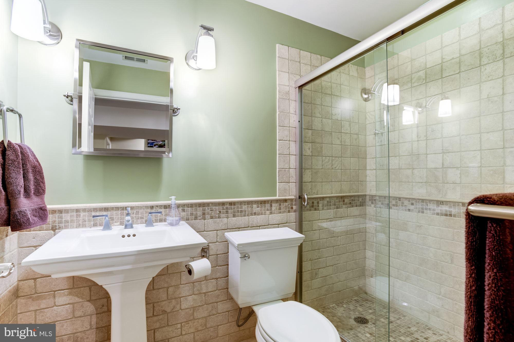1270 Lamplighter Way Reston, VA 20194 - Photo 27 of 30 Bath