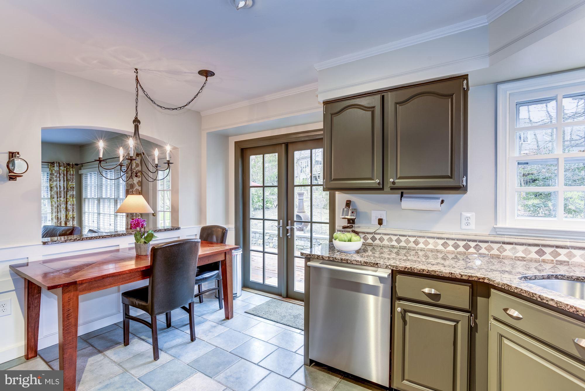 1270 Lamplighter Way Reston, VA 20194 - Photo 10 of 30 Kitchen