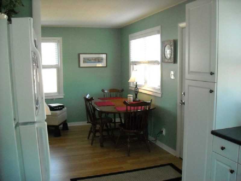 19 Ludlow Road Middletown, RI 02842 - Photo 18 of 23 Dining Room.