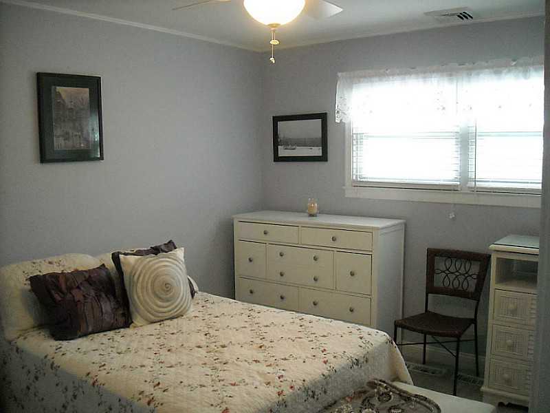 19 Ludlow Road Middletown, RI 02842 - Photo 8 of 23 Bedroom.