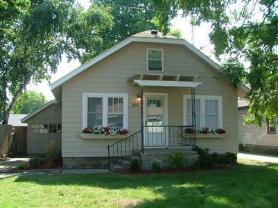206 Dixie Street Spring Lake, MI 49456 - Photo 1 of 14 Primary Photo