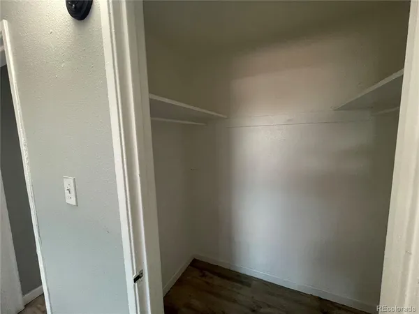 $795 | 1590 Clinton Street, Unit 203, Aurora, CO 80010